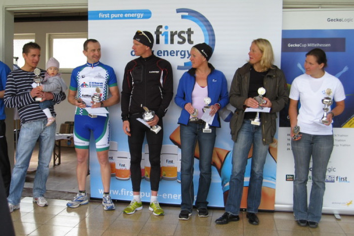 16_butzbach_duathlon_siegerehrung_gesamtsieger_frauen_u_maenner